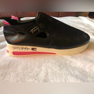 Super light Tommy Hilfiger shoes